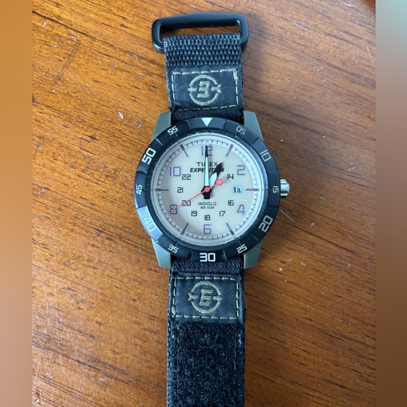 Timex Expedition Military Chronograph Indiglo Water Resistant 50M Watch, T49833 - Picture 8 of 10